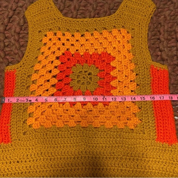 Vintage Crochet Granny Squares Sweater Vest Size Medium - Picture 5 of 7